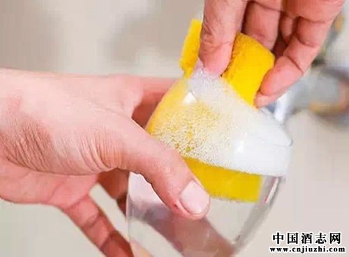 葡萄酒杯清洗技巧多